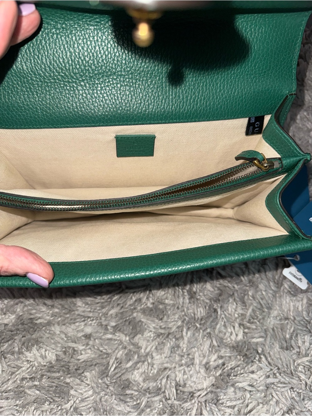 Gucci Green Leather Dionysus Shoulder Bag with Antique Gold Hardware - Picture 6 of 11